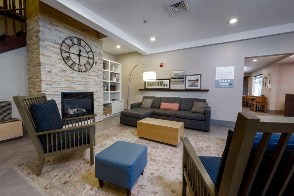 Country Inn & Suites by Radisson, Lake George (Queensbury), NY