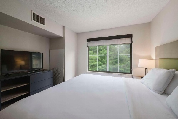 Country Inn & Suites by Radisson, Lake George (Queensbury), NY image 15