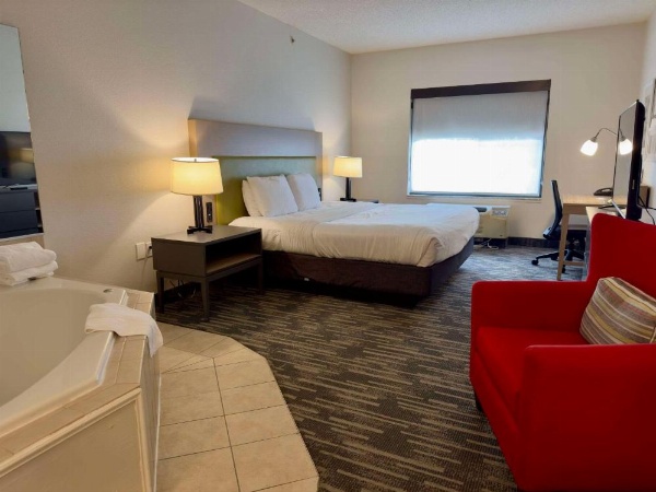 Country Inn & Suites by Radisson, Lake George (Queensbury), NY image 16