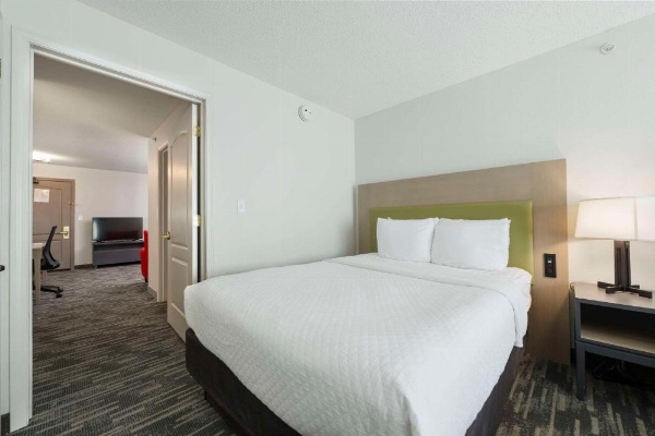 Country Inn & Suites by Radisson, Lake George (Queensbury), NY image 20